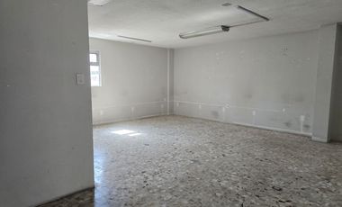 EDIFICIO EN RENTA, CENTRO DE TOLUCA, A UN LADO DEL TEATRO MORELOS