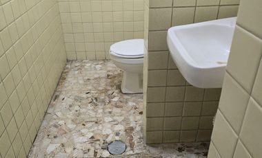 EDIFICIO EN RENTA, CENTRO DE TOLUCA, A UN LADO DEL TEATRO MORELOS