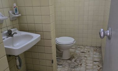 EDIFICIO EN RENTA, CENTRO DE TOLUCA, A UN LADO DEL TEATRO MORELOS