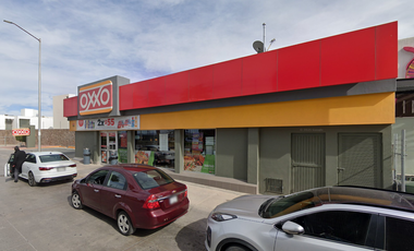 La experiencia de comprar por debajo del valor real!! Venta de hermosa casa en remate bancario, Fracc. Sierrazul, Av. Parque Chapultepec, San Luis P.