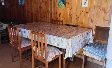 Linda casa en barrio residencial.