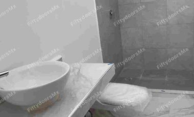 Casa con recámara en planta baja