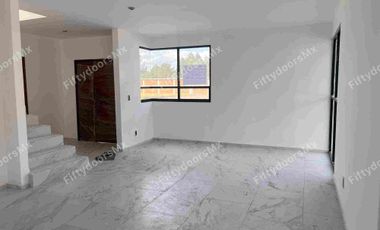 Casa con recámara en planta baja