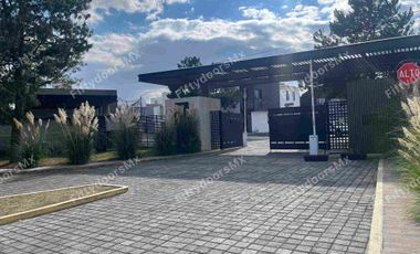 Casa con recámara en planta baja