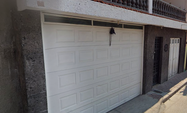 CASA CON LOCAL COMERCIAL EN VENTA EN APASEO EL ALTO, GTO. REMATE BANCARIO EN EXCELENTE UBICACIÓN Y CON GRAN PLUSVALÍA.