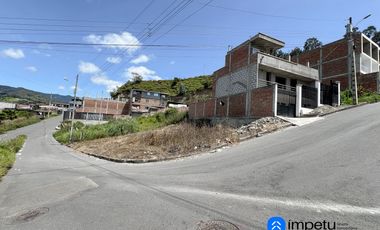 En venta lote esquinero en las Pitas