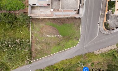 En venta lote esquinero en las Pitas