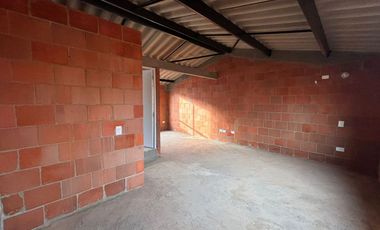 VENTA DE HERMOSA CASA EN CONDOMINI0 ENTREVIENTOS-JAMUNDI