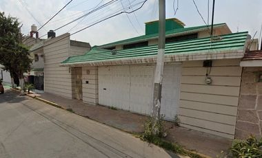 Casa en Venta de 2 niveles, Ojo de agua, Estado de Mexico