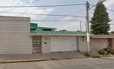 Casa en Venta de 2 niveles, Ojo de agua, Estado de Mexico