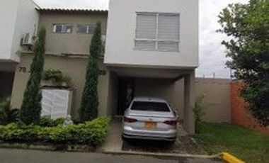 ¡Hermosa Casa en Venta en Ciudad Country, Conjunto Residencial Quetzal Etapa II, ¡Jamundí!