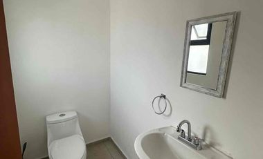 MONTES BLANCOS JURIQUILLA CASA EN RENTA 3 RECÁMARAS $17,500 MXN