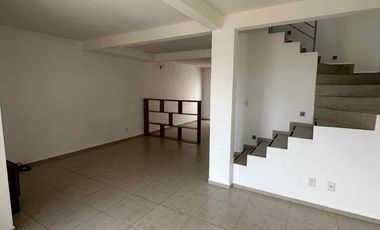 MONTES BLANCOS JURIQUILLA CASA EN RENTA 3 RECÁMARAS $17,500 MXN