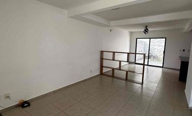 MONTES BLANCOS JURIQUILLA CASA EN RENTA 3 RECÁMARAS $17,500 MXN