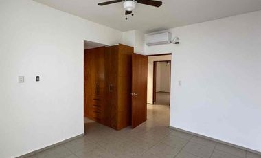 MONTES BLANCOS JURIQUILLA CASA EN RENTA 3 RECÁMARAS $17,500 MXN