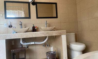 Casa En El Corazón De Cuautla, Con Jardín Y Alberca Privada