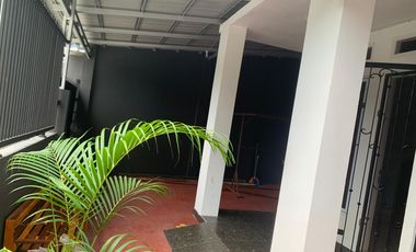 Rumah Cantik, Dekat Lap. Perwira Tengku Bey