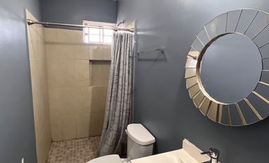 Casa en renta en Valle Azul Apodaca semi amueblada a 3 Min de Miguel Alemán