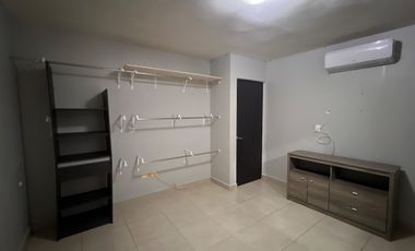 Casa en renta en Valle Azul Apodaca semi amueblada a 3 Min de Miguel Alemán