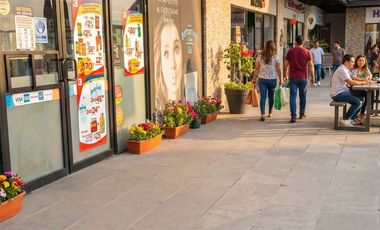 Renta de Amplio Local en Zona Mirador Querétaro