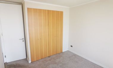 Lindo departamento 2 dormitorios 1 baño, con estacionamiento, en edificio de baja dencidad