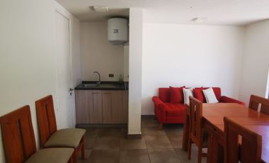 Lindo departamento 2 dormitorios 1 baño, con estacionamiento, en edificio de baja dencidad