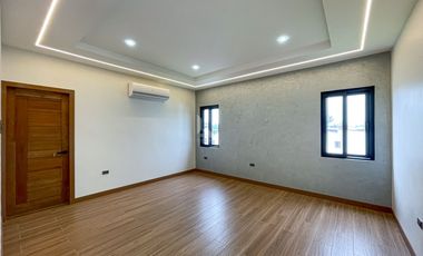 Notable Modern Contemporary House and Lot with Roofdeck in Greenwoods Executive Village, Pasig City