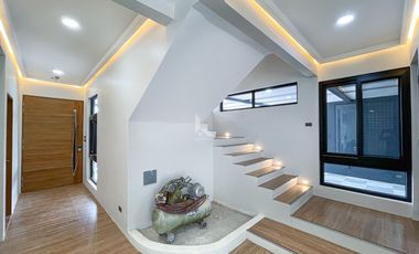 Notable Modern Contemporary House and Lot with Roofdeck in Greenwoods Executive Village, Pasig City