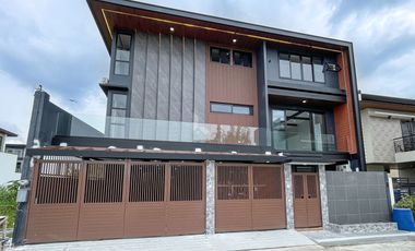 Notable Modern Contemporary House and Lot with Roofdeck in Greenwoods Executive Village, Pasig City