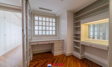 Spacious 3BR w/ Balcony & Panoramic Views – Hidalgo Place, Rockwell Makati