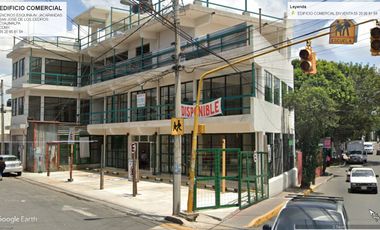 MAGNIFICO LOCAL COMERCIAL EN MINI PLAZA CON 4 CAJONES DE ESTACIONAMIENTO AL FRENTE 130 M2 NUEVO