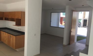 Casa en Renta $18,500.00 Fracc. San Isidro Residencial coto Cartuja