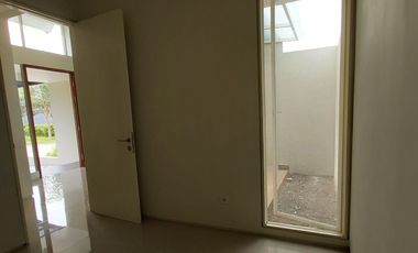 SEWA MURAH Rumah NorthWest Park CitraLand selangkah ke Swimming Pool, Playground dan Lake