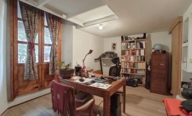 Departamento con Balcon Frances en Centro Historico a un costado de Claustro de Sor Juana.