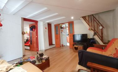 Departamento con Balcon Frances en Centro Historico a un costado de Claustro de Sor Juana.