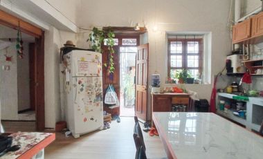 Departamento con Balcon Frances en Centro Historico a un costado de Claustro de Sor Juana.