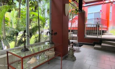 Hotel -casa en venta en  fraccionamiento club de golf Santa Fe, Morelos- 7 recamaras, 13 baños completos