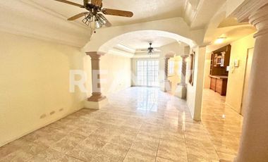 CASA EN RENTA EN FRACC PASEOS DEL PINAR