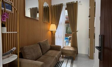 RUMAH FULL FURNISH DI CLUSTER EKSKLUSIF DALAM RINGROAD DEKAT JALAN RAYA GEDONG KUNING.