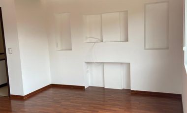 CASA DE RENTA O VENTA CUMBAYA SECTOR EL RESERVORIO CERCA A LA UNIVERSIDAD SAN FRANCISCO DE QUITO