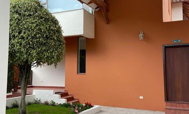 CASA DE RENTA O VENTA CUMBAYA SECTOR EL RESERVORIO CERCA A LA UNIVERSIDAD SAN FRANCISCO DE QUITO
