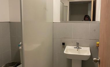 PLAZA LOS NOGALES SOBRE AVENIDA LOS NOGALES 2 LOCALES JUNTOS EN ESQUINA