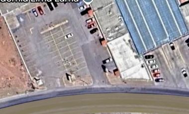 PLAZA LOS NOGALES SOBRE AVENIDA LOS NOGALES 2 LOCALES JUNTOS EN ESQUINA