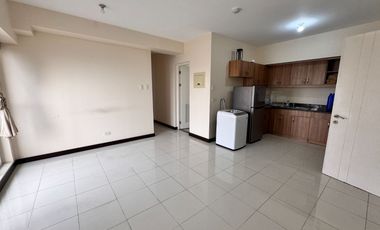 For Rent: 3BR Unit at Torre de Manila with Balcony