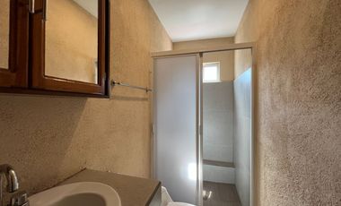 Renta de Oficinas en planta alta sobre Av. Solidaridad, en la colonia Molino de Parras, a unos minutos de Calzada La Huerta y el Monumento  L Cárdenas