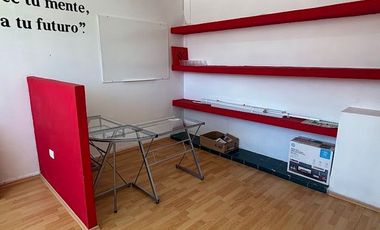 Renta cuarto con baño y servicios. Col. Lagunela. Laguna de San Baltazar.