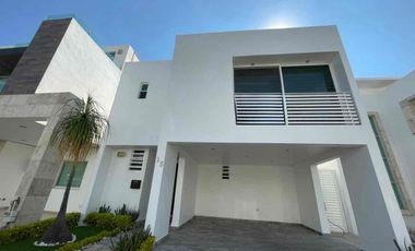 Casa en renta cerca Sonata Living Styel Lomas de Angelópolis