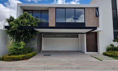 CASA EN RENTA MIRALTA HABITAT