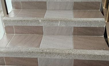 EDIFICIO EN VENTA DE 4 DEPARTAMENTOS SUR LOJA