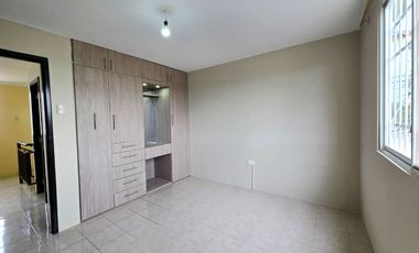 Alquiler de Casa de 2 Pisos y 3 Dormitorios con anaqueles y closets - Villa Bonita Etapa 5 Exterior, Vía a Daule